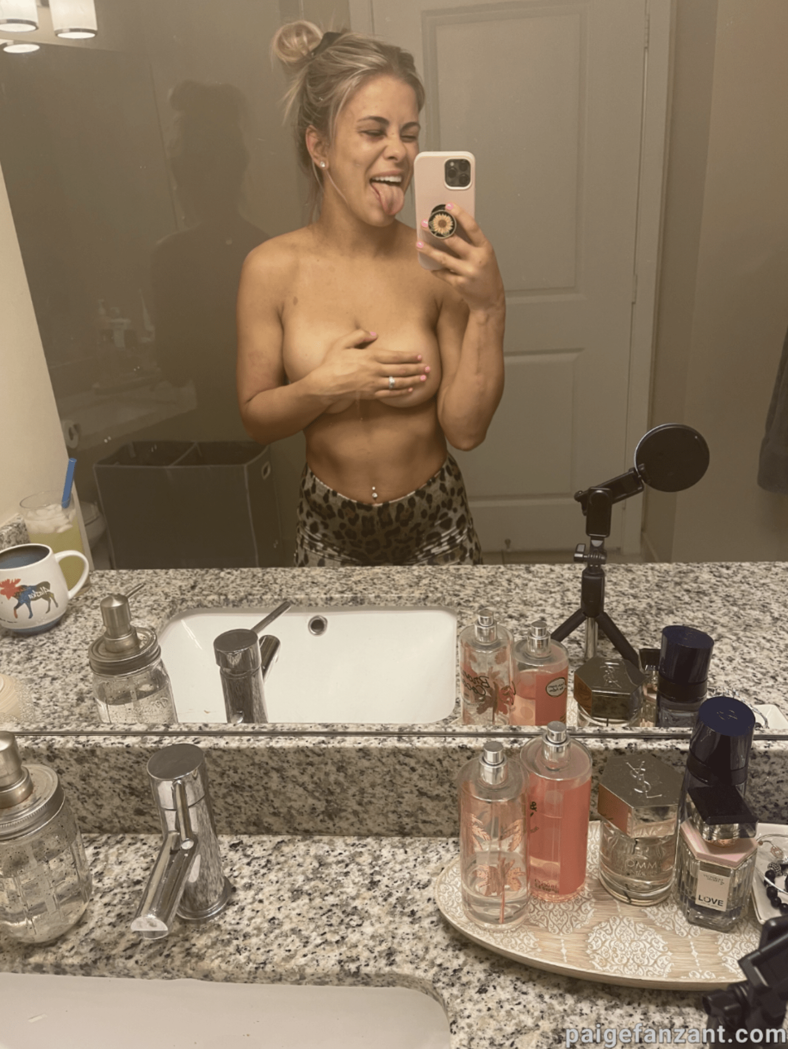 Paige VanZant lewds from her fan site.